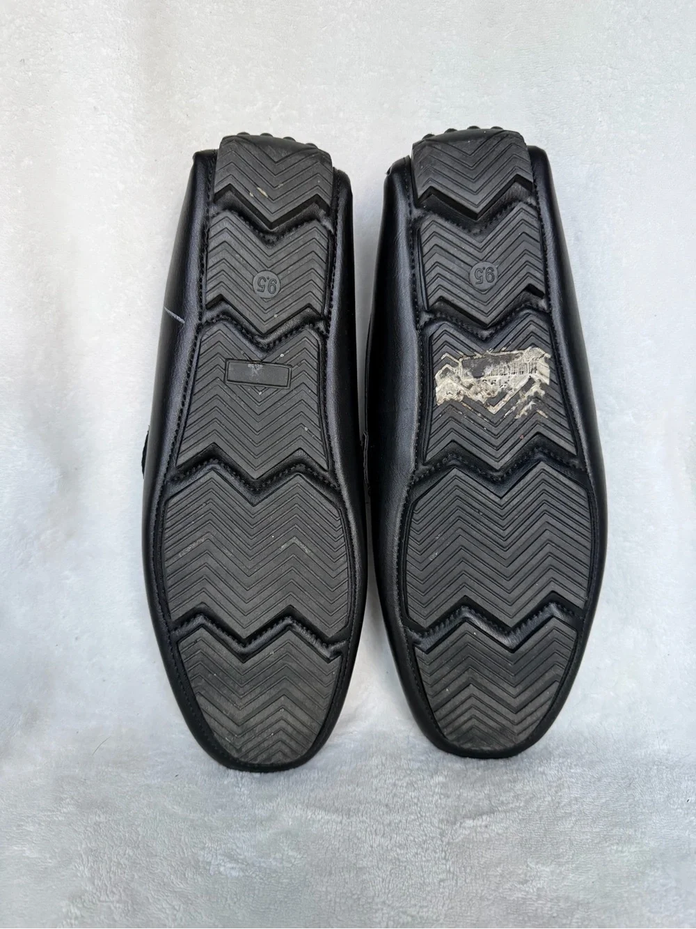 Rocawear Men’s Black Slip-On Driving Loafers with Red-Blue Accent Size 9.5